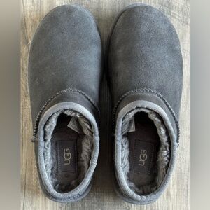 New UGG Classic Slipper Womens Size 12 Gray Suede Shoe Fur Lined